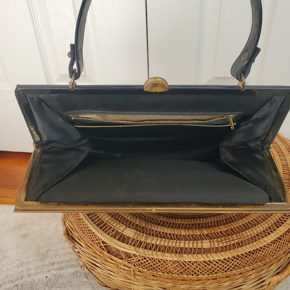 Vintage Black Wicker Frame Top Handbag Gold Leather Accents Kiss Lock Closure - Picture 5 of 11